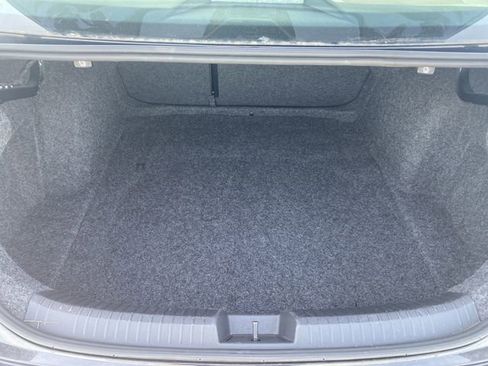 Used 2024 Volkswagen Jetta SE image 19