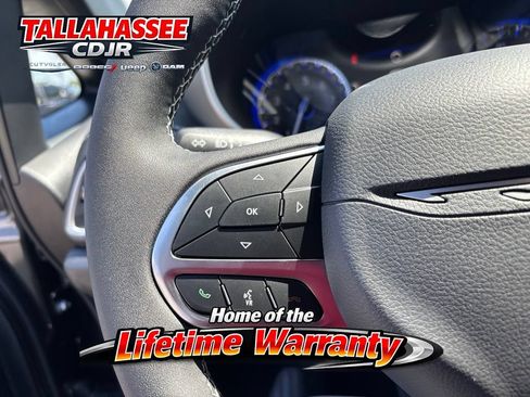 New 2027 Chrysler Pacifica Select FWD image 17