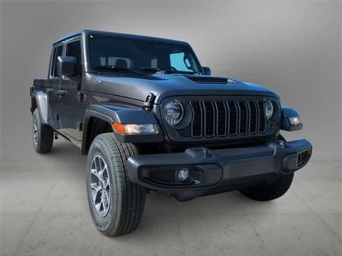 New 2025 Jeep Gladiator Sport image 2