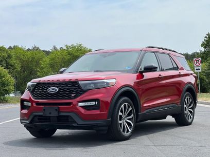 Used 2020 Ford Explorer ST w/ Premium Technology Package