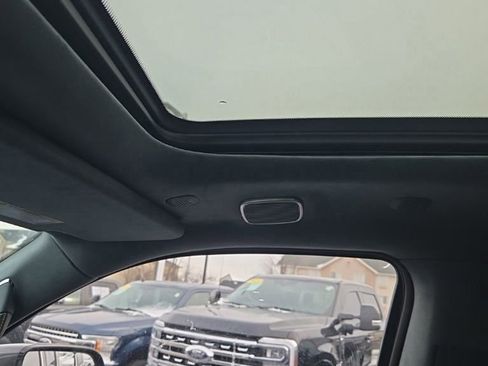 Used 2022 Jeep Grand Wagoneer Series III w/ Rear Seat Video Group 1 image 36