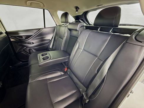 Used 2020 Subaru Outback Limited image 25