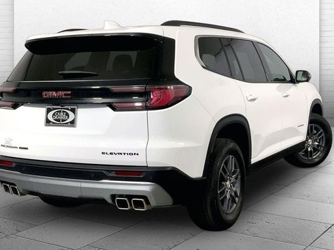 Used 2025 GMC Acadia Elevation AWD/4WD image 13