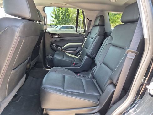 Used 2020 GMC Yukon SLT w/ Premium Edition RWD image 37