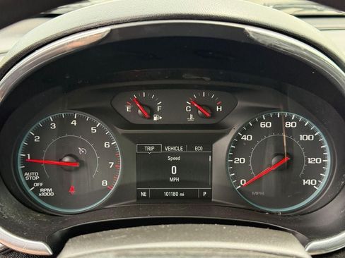 Used 2021 Chevrolet Malibu LT FWD image 20