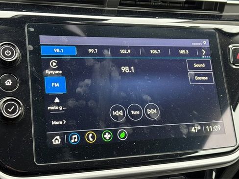 Used 2022 Chevrolet Bolt EUV LT w/ Convenience Package image 26