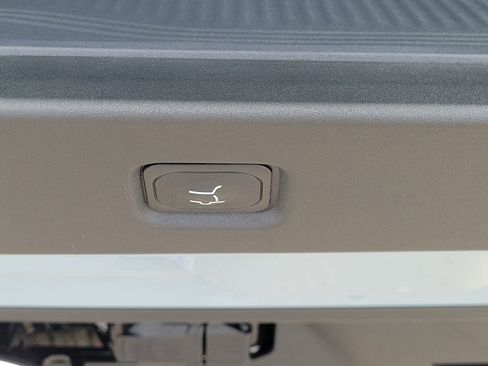 New 2026 Ford Expedition Active RWD image 11