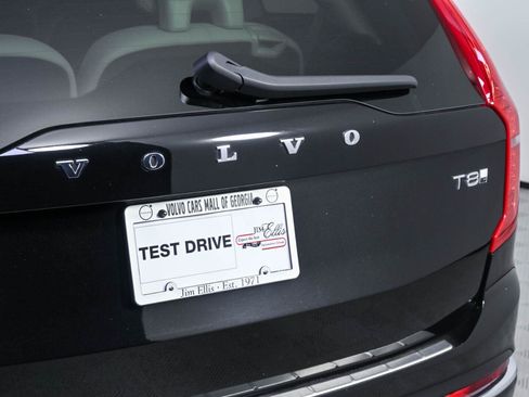 Used 2025 Volvo XC90 T8 Plus w/ Protection Package Premier AWD/4WD image 38