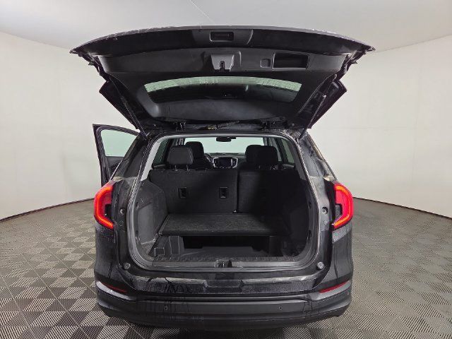 Used 2023 GMC Terrain SLE w/ Driver Convenience Package AWD/4WD image 31