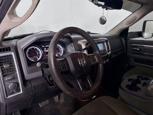 Used 2015 RAM 2500 SLT image 9