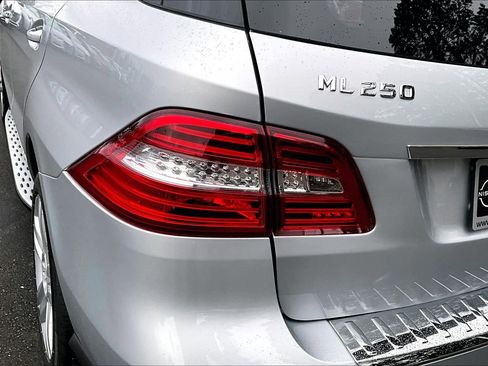 Used 2015 Mercedes-Benz ML 250 ML 250 image 21