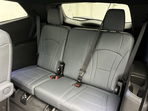 Certified 2023 Buick Enclave Essence w/ Experience Buick Package image 15