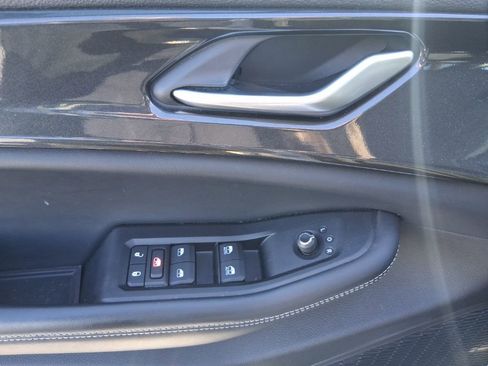 Used 2023 Jeep Grand Cherokee L Laredo w/ Luxury Tech Group I image 10