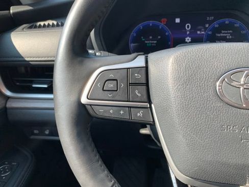 Used 2024 Toyota Grand Highlander AWD image 24