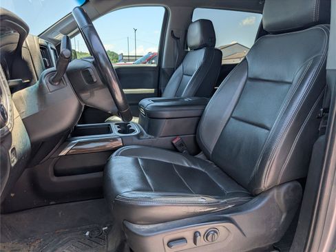 Used 2021 Chevrolet Silverado 1500 LT Trail Boss w/ Bed Protection Package AWD/4WD image 3