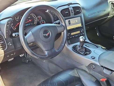 Used 2006 Chevrolet Corvette Convertible w/ Preferred Equipment Group image 10