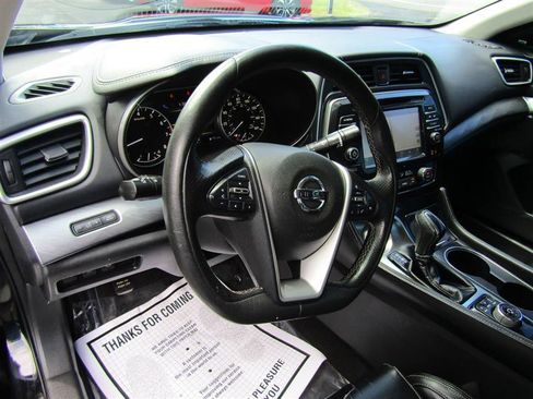 Used 2018 Nissan Maxima 3.5 SL image 11
