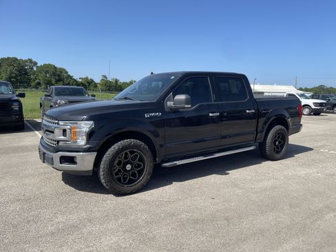Used 2020 Ford F150 XLT w/ Equipment Group 302A Luxury RWD image 4
