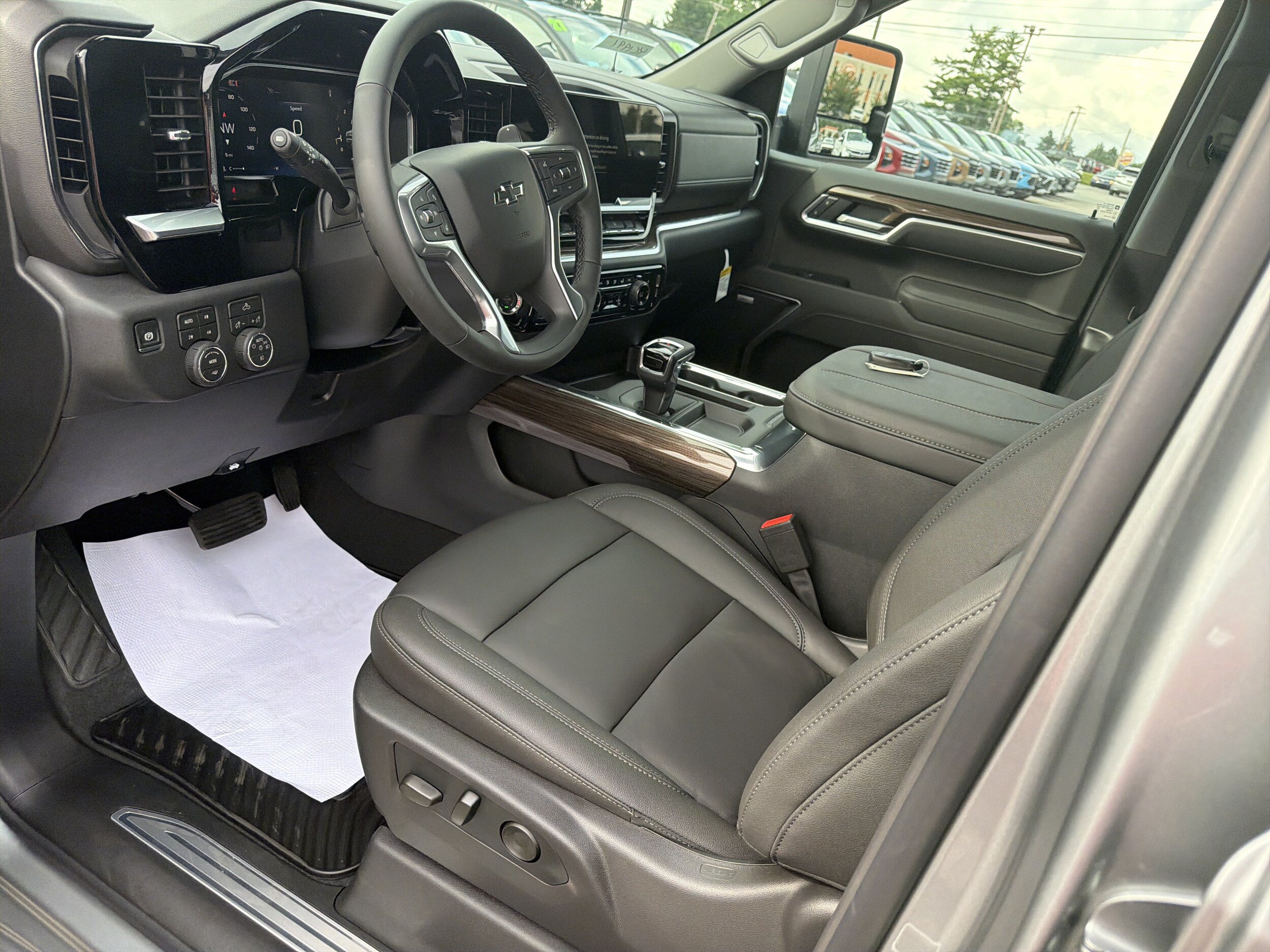 New 2026 Chevrolet Silverado 1500 RST w/ All Star Edition Plus AWD/4WD image 16