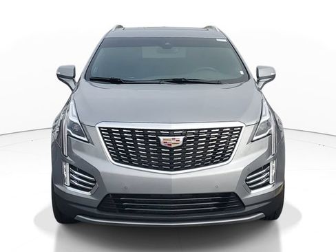 Certified 2025 Cadillac XT5 Premium Luxury w/ LPO, Floor Liner Package AWD/4WD image 5
