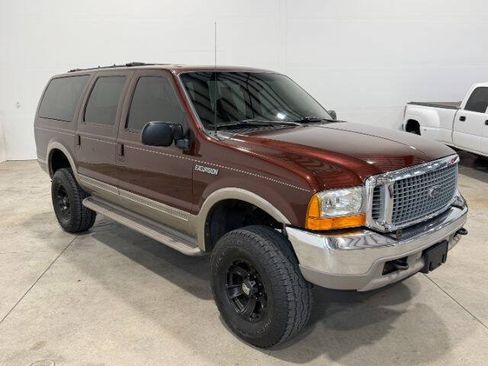 Used 2001 Ford Excursion Limited AWD/4WD image 6
