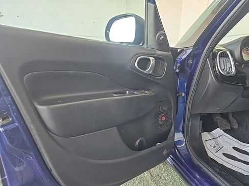 Used 2015 FIAT 500L Trekking image 9