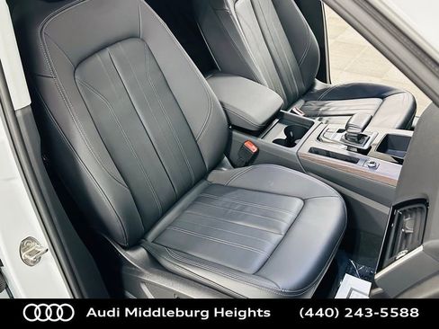Certified 2023 Audi Q5 2.0T Premium w/ Convenience Package image 29
