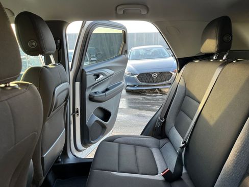 Used 2025 Chevrolet TrailBlazer LT image 38
