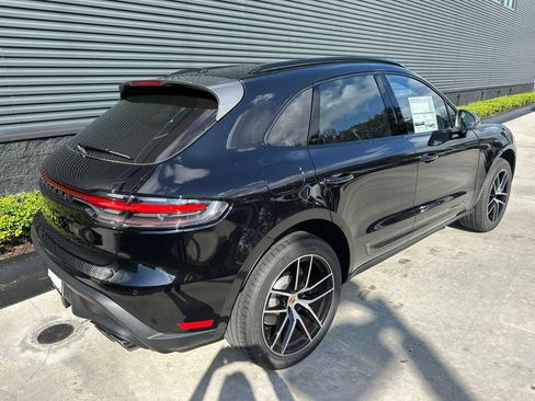 Used 2026 Porsche Macan AWD/4WD image 9