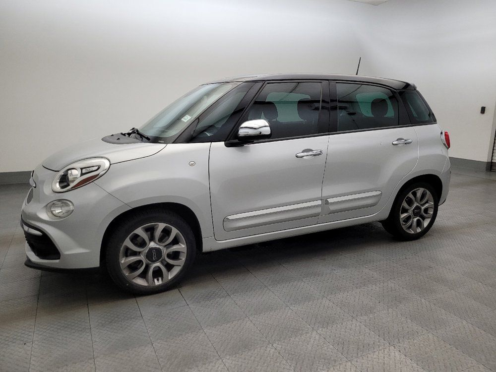 Used 2019 FIAT 500L Lounge FWD image 2