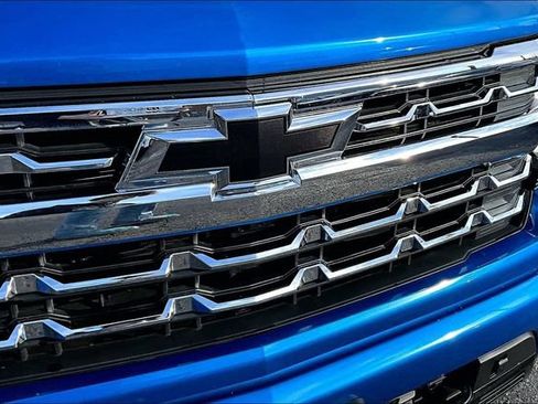 Used 2024 Chevrolet Silverado 1500 RST AWD/4WD image 26