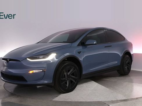 Used 2026 Tesla Model X AWD/4WD image 2