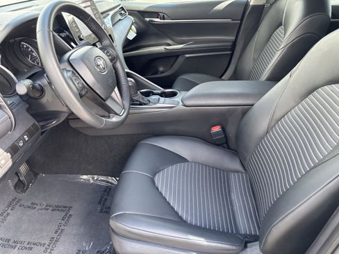 Used 2024 Toyota Camry SE FWD image 17