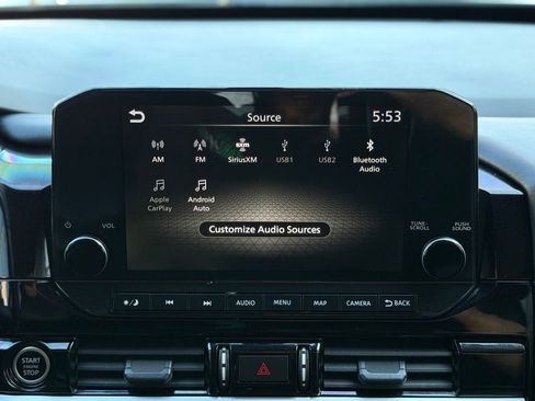 Used 2024 Nissan Pathfinder SL AWD/4WD image 38
