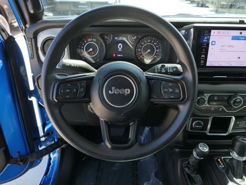 Used 2024 Jeep Wrangler Unlimited Sport AWD/4WD image 19