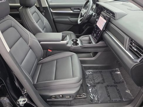 Used 2026 GMC Terrain Denali AWD/4WD image 27