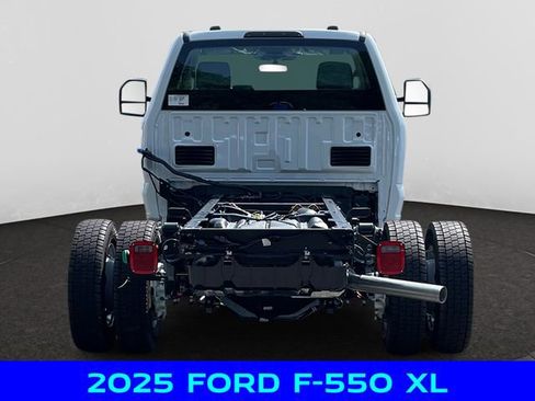 New 2025 Ford F550 XL w/ XL Chrome Package image 4