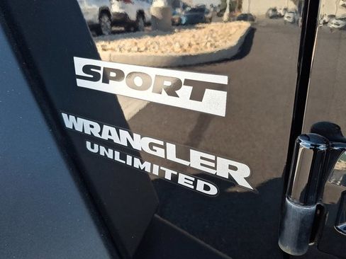 Used 2017 Jeep Wrangler Unlimited Sport w/ Quick Order Package 23S image 29