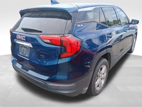 Used 2020 GMC Terrain SLE FWD image 7