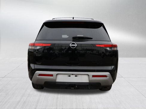 Used 2023 Nissan Pathfinder Platinum image 6