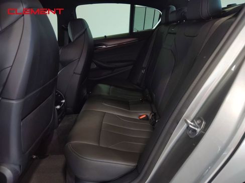 Used 2020 BMW M5 w/ Executive Package image 32