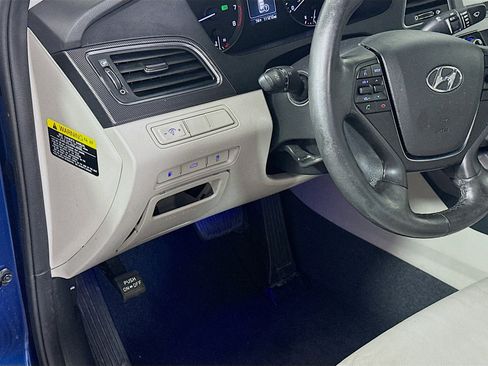 Used 2017 Hyundai Sonata Sport w/ Value Edition Package 02 image 16