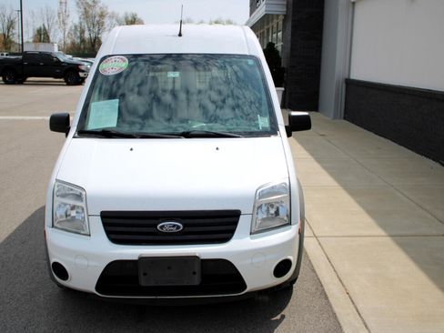 Used 2011 Ford Transit Connect XLT image 2