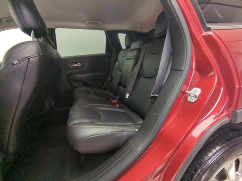 Used 2015 Jeep Cherokee Limited AWD/4WD image 25