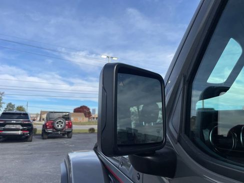 Used 2022 Jeep Wrangler Unlimited Rubicon w/ Trailer Tow Package image 16