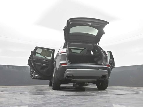 Used 2019 Jeep Cherokee Limited AWD/4WD image 42