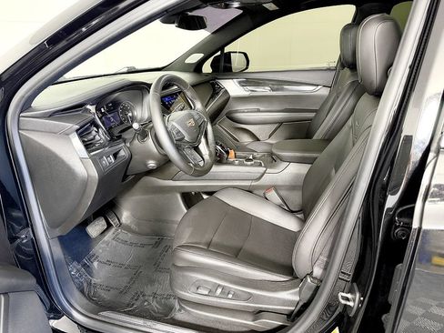 Used 2021 Cadillac XT5 Premium Luxury AWD/4WD image 36