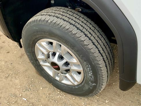 New 2026 GMC Sierra 2500 Pro image 20