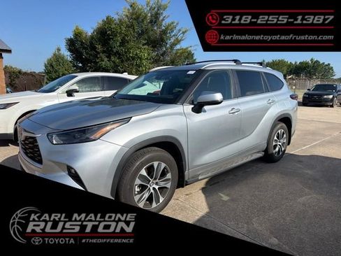 Certified 2025 Toyota Highlander XLE FWD image 1