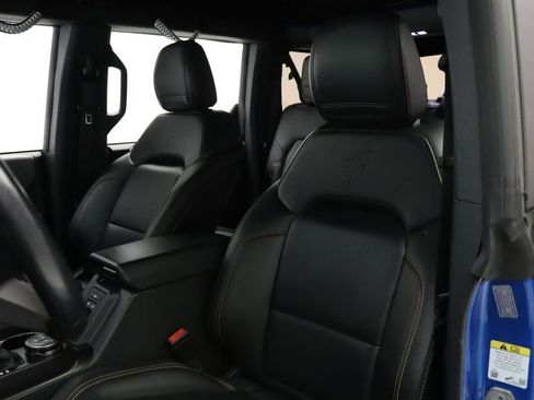 Used 2021 Ford Bronco Badlands image 13